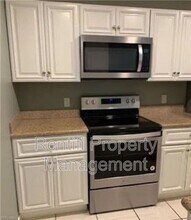12632 Kenwood Ln in Ft. Myers, FL - Foto de edificio - Building Photo