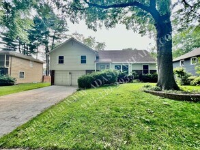 9832 Walmer St in Overland Park, KS - Building Photo - Building Photo