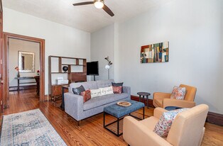 1005 N 2nd St, Unit Riverwalk House in Harrisburg, PA - Building Photo