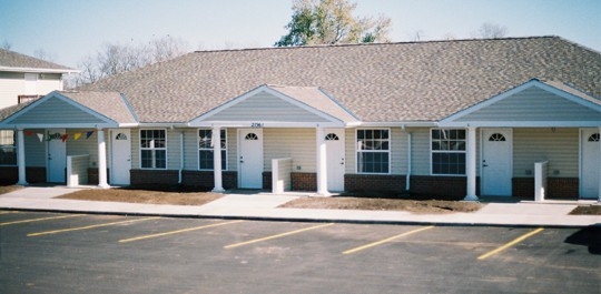 Spring Hill Villas in Spring Hill, KS - Foto de edificio