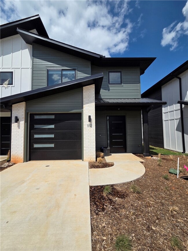 property at 1112 Emilia Ave