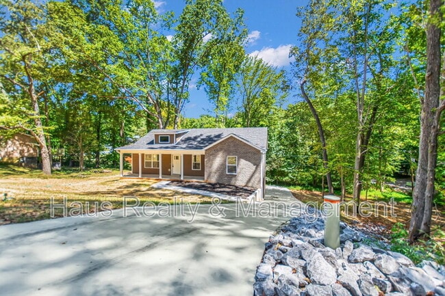 105 Jay Cir in Clarksville, TN - Building Photo - Building Photo