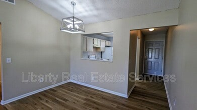 350 Beverly St in Hinesville, GA - Building Photo - Building Photo