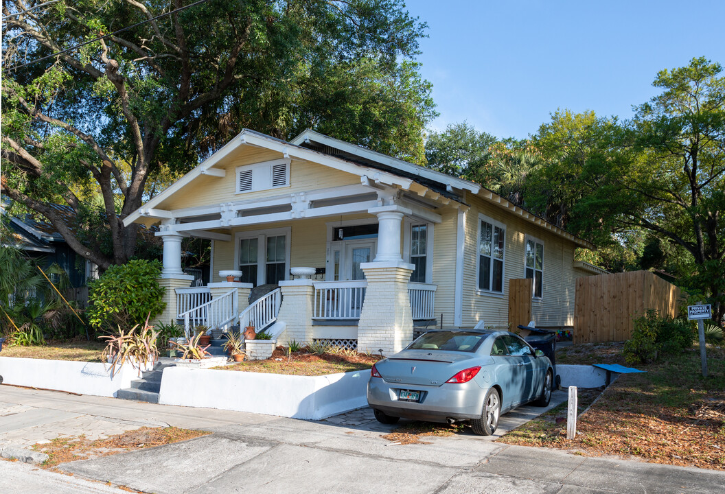 934 E 11th Ave in Tampa, FL - Building Photo