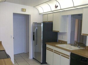 1649 Georgetowne Blvd in Sarasota, FL - Building Photo - Building Photo