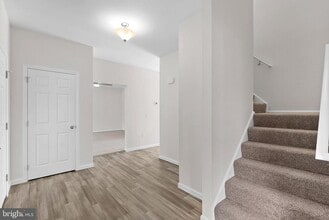 100 Holiday Ct in Bentonville, VA - Building Photo - Building Photo