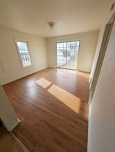 4428 Pengelly Rd in Flint, MI - Building Photo - Building Photo