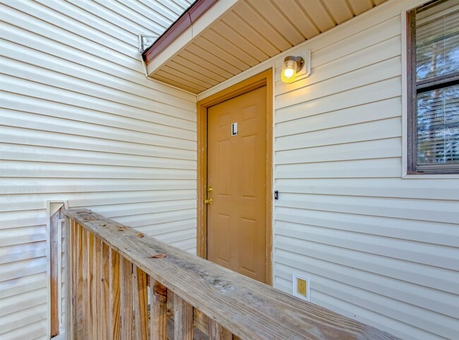 1104 Greentree Ct in Tallahassee, FL - Building Photo - Building Photo