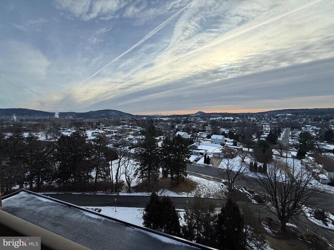 property at 1375 Pershing Blvd