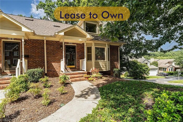 10 Park Village Ln in Greensboro, NC - Building Photo