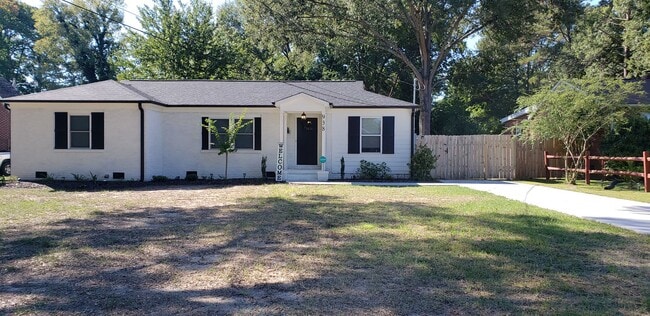 property at 938 S Confederate Ave