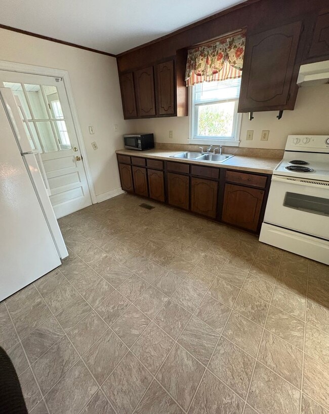 203 College Dr in Lynchburg, VA - Building Photo - Building Photo