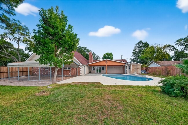 4901 Burning Tree Dr