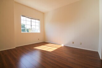 Fulton Apartments in Sherman Oaks, CA - Building Photo - Building Photo