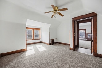 37 Euclid St in Ludlow, KY - Foto de edificio - Building Photo