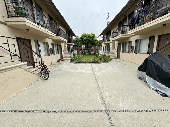 5102 Inglewood Blvd, Unit 1