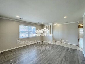 5357 Brockie St in Virginia Beach, VA - Building Photo - Building Photo