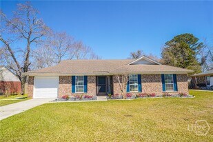 66 Egrets Nest Ln in Richmond Hill, GA - Building Photo