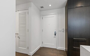 15 Morris Ave, Unit 207 in Long Branch, NJ - Foto de edificio - Building Photo