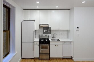 LEROY ST., Unit 1D in New York, NY - Foto de edificio - Building Photo