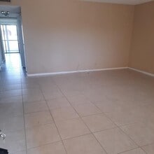 15217 Lakes of Delray Blvd in Delray Beach, FL - Building Photo - Building Photo