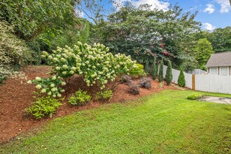 1163 Rhyne Chase SE in Smyrna, GA - Building Photo - Building Photo