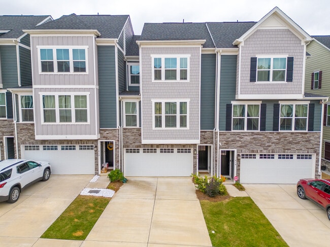 property at 416 Lahinch Dr