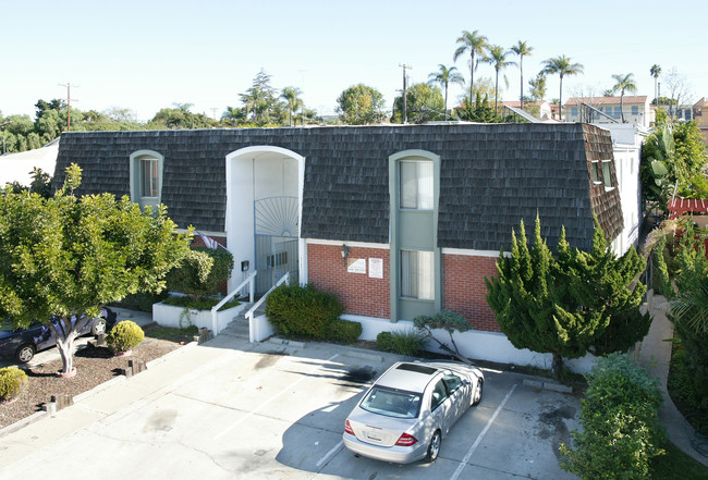 Adelaide North II in San Diego, CA - Foto de edificio - Building Photo