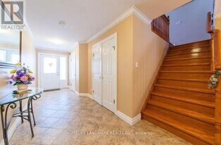 579 Violet St in Waterloo, ON - Building Photo