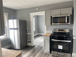 3136 W 50th St in Cleveland, OH - Building Photo - Building Photo