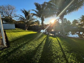 1877 Meadow Ct in West Palm Beach, FL - Building Photo - Building Photo