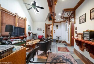 1046 W Barry Ave, Unit 3 in Chicago, IL - Building Photo - Building Photo