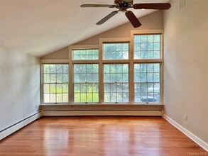 4 Dutch Ct in West Nyack, NY - Building Photo - Building Photo