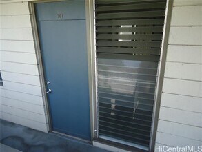 3114 Waialae Ave in Honolulu, HI - Building Photo - Building Photo