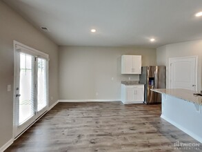4074 Beach Wy in White House, TN - Building Photo - Building Photo