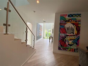 2931 SW 27th Terrace in Coral Gables, FL - Foto de edificio - Building Photo