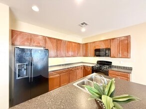 2494 E Katrina Trail in Casa Grande, AZ - Building Photo - Building Photo