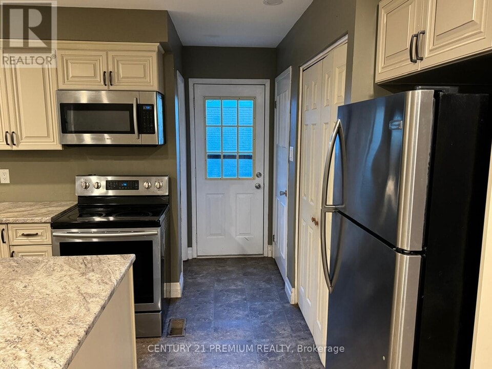 1805 Aldersbrook Gate in London, ON - Building Photo