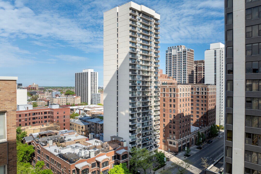 3150 N Sheridan Rd in Chicago, IL - Foto de edificio