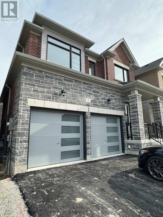 5 Sassafras Rd in Springwater, ON - Building Photo - Building Photo