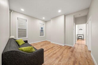 215 Dodd St in Weehawken, NJ - Building Photo - Building Photo