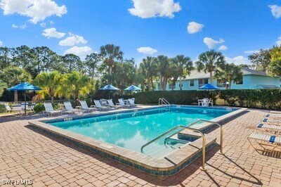 28251 Pine Haven Way in Bonita Springs, FL - Foto de edificio