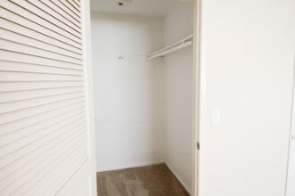 15040 Moorpark St in Sherman Oaks, CA - Building Photo - Building Photo