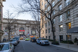 1010 Fifth Ave in New York, NY - Building Photo - Building Photo