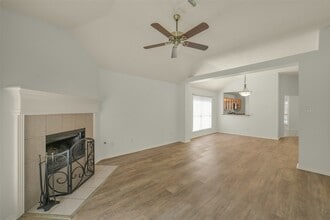 21007 Terrace View Dr in Katy, TX - Foto de edificio - Building Photo