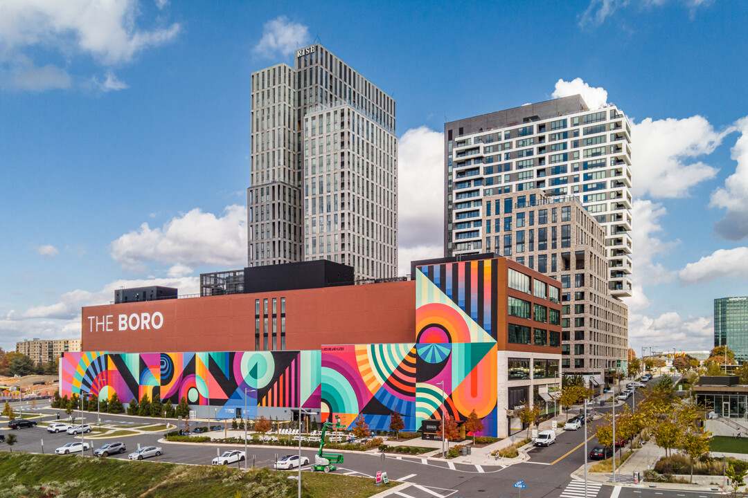 The Boro in Tysons, VA - Foto de edificio