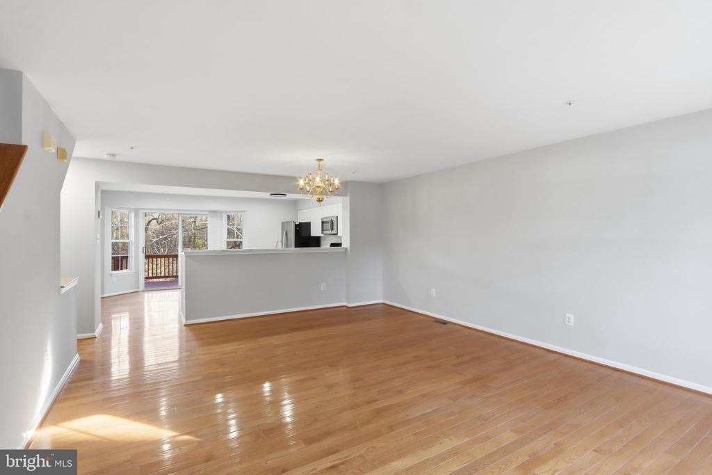 6174 Silver Arrows Way in Columbia, MD - Building Photo