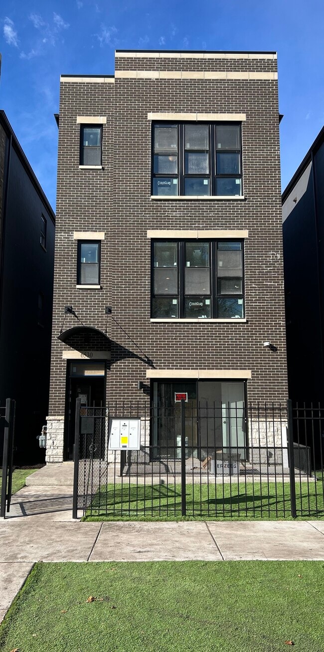 6530 S Maryland Ave, Unit 2 in Chicago, IL - Building Photo - Building Photo