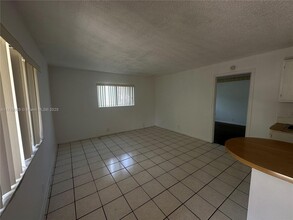 2078 NW 43 Terrace in Lauderhill, FL - Building Photo - Building Photo
