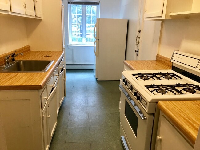 9 Mount Ida St, Unit 2